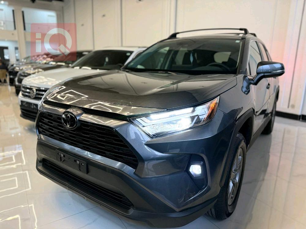 تۆیۆتا ڕاڤ 4